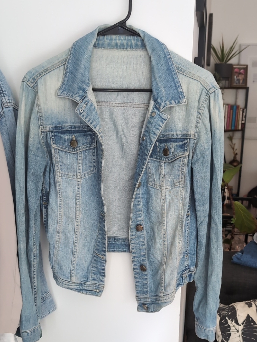 Light Wash Denim Jacket - Blue